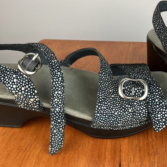 Dansko SANDI Shagreen Black Leather Ankle Strap Sandals size EUR 39 US 8.5/9 - Picture 9 of 10